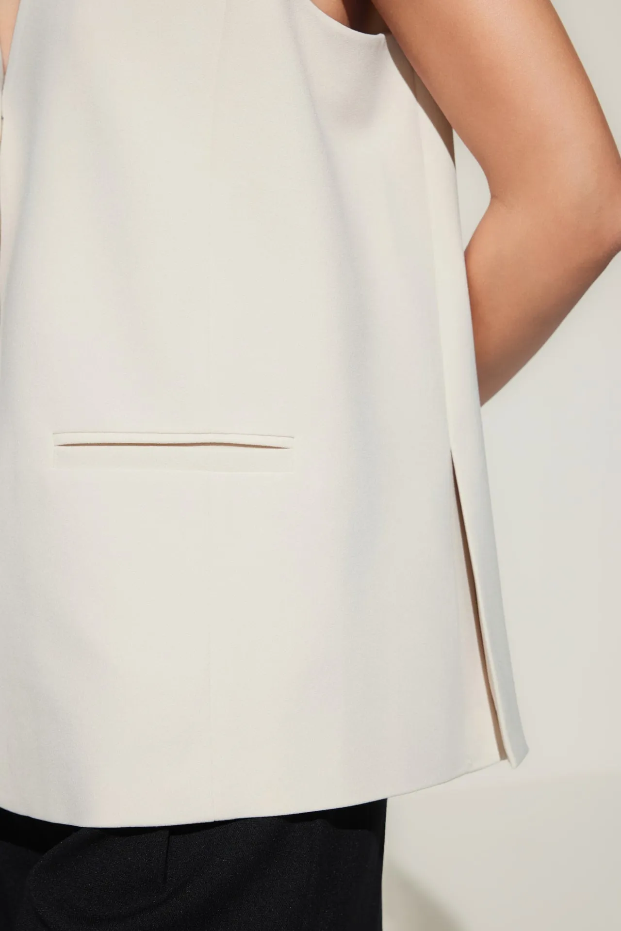 Crepe Knit Waistcoat