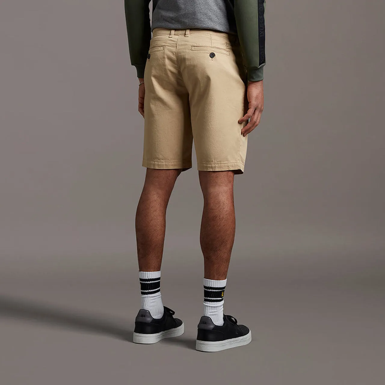 Lyle & Scott Chino Shorts in Stone