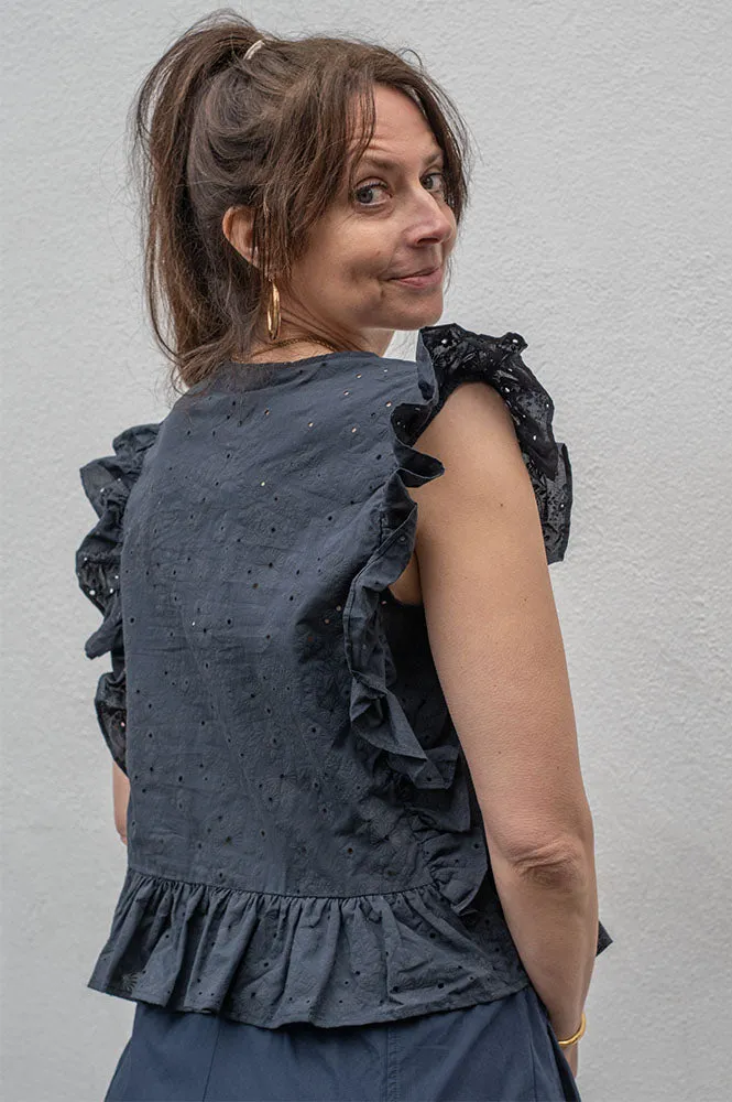 Object Cilie Sky Captain Sleeveless Blouse
